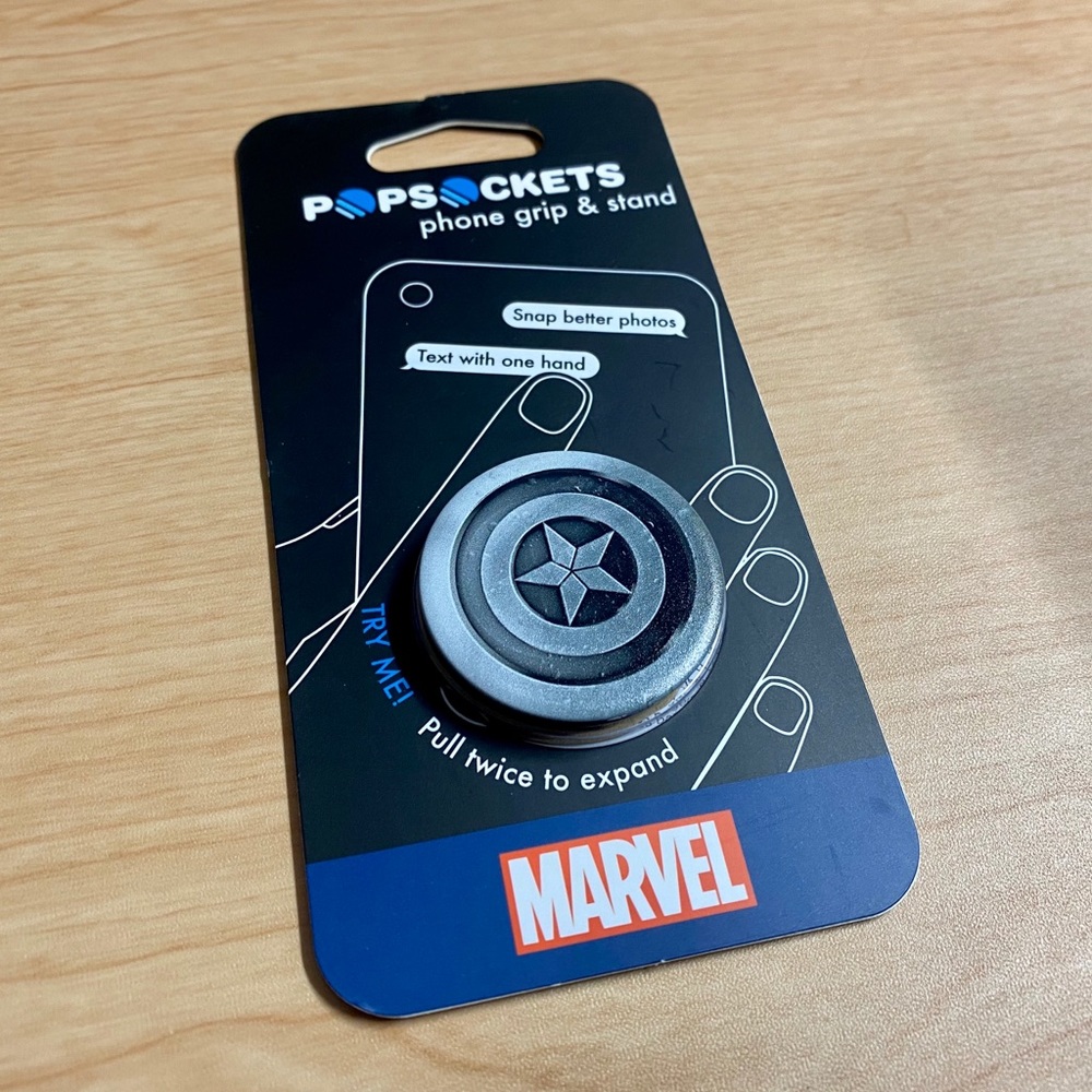 Iphone holder Popsocket Captain America Monochrome